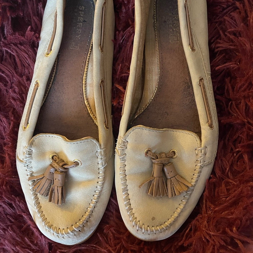 Sperry’s with tassel